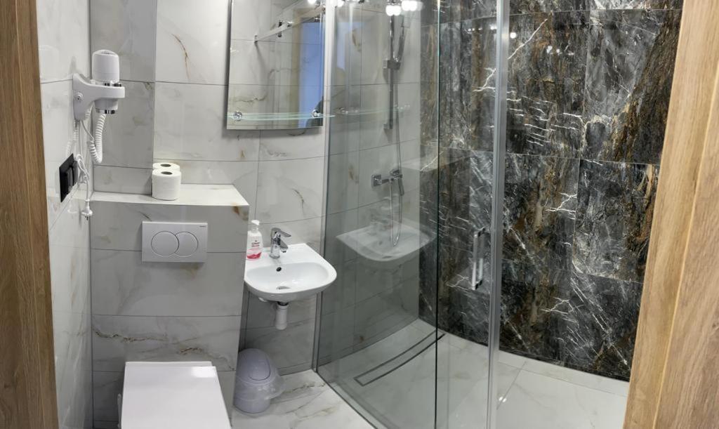 Irys 1 Lägenhet Tychy Exteriör bild