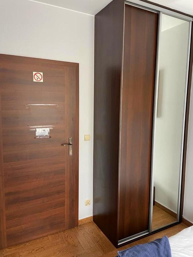 Irys 1 Lägenhet Tychy Exteriör bild